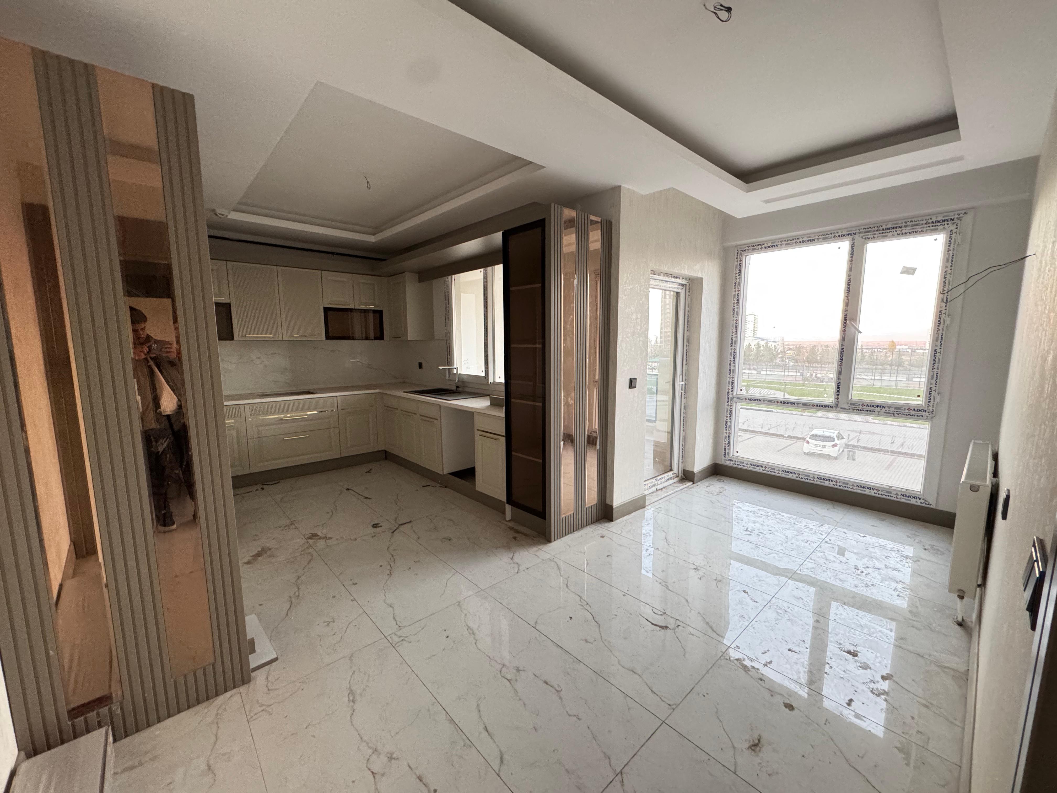  FOUR LAND GAYRİMENKUL FARKIYLA ULTRALÜX SATILIK 2,5+1 DAİRE